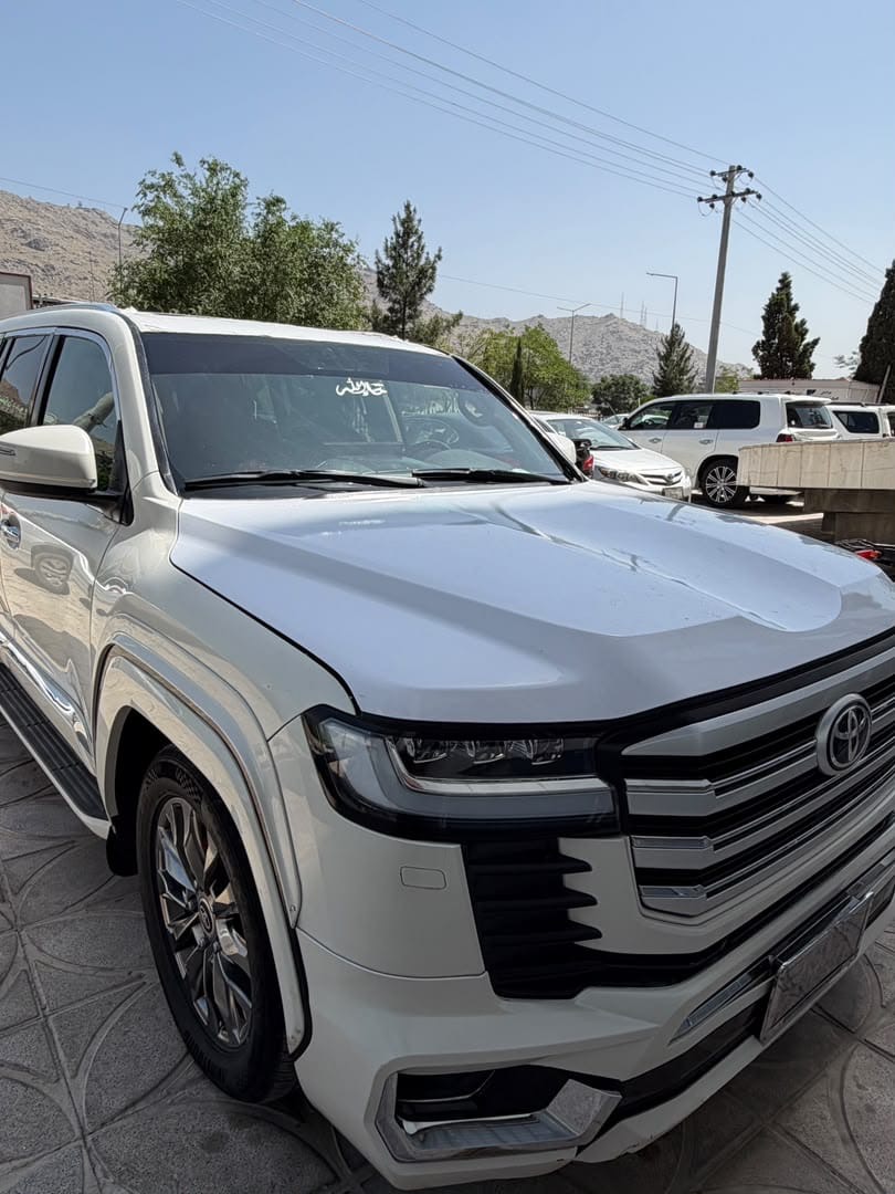 Toyota Land Cruiser LC570 